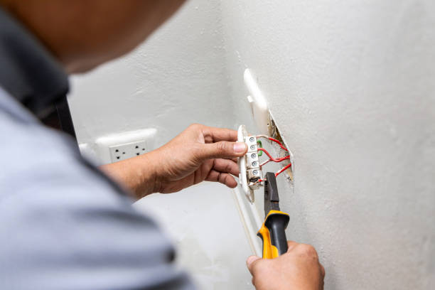 Best Affordable Emergency Electrician  in Perry, FL